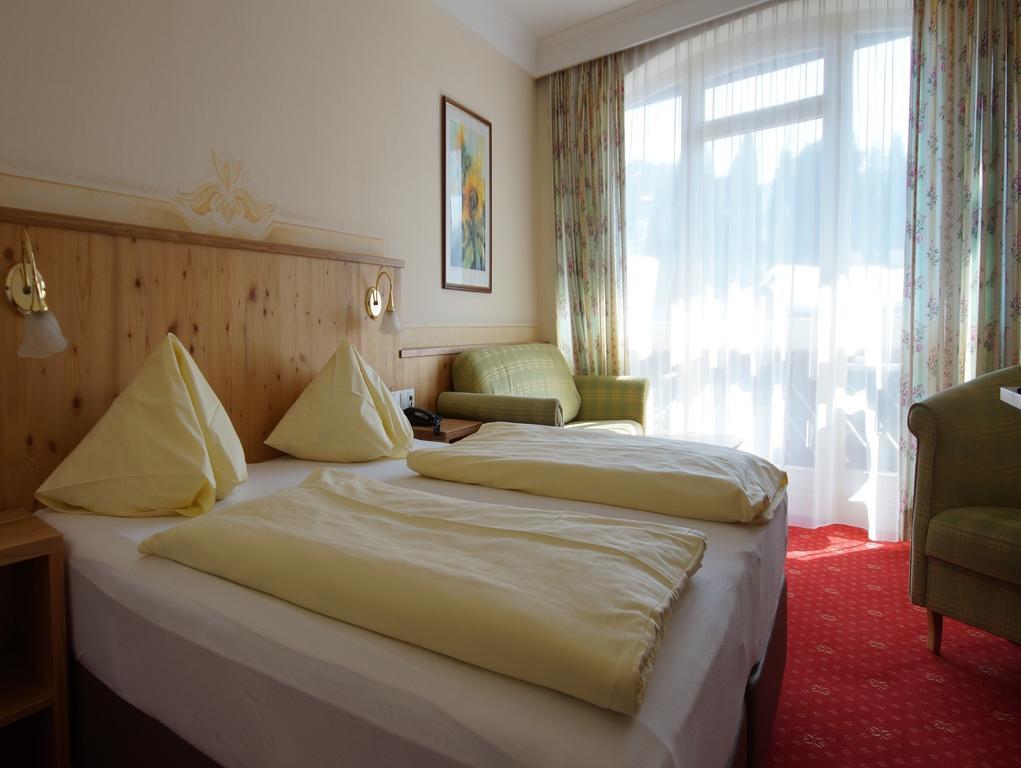 Hotel Bischofsmuetze فيلزموس الغرفة الصورة